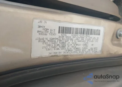 2004 Toyota Tundra Sr5 V8 z USA, uszkodzony, nr VIN 5TBET34154S445685